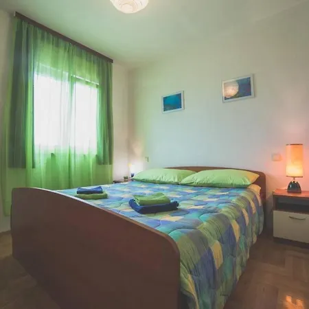 Family House Nino Lejlighed Kaštel Stari