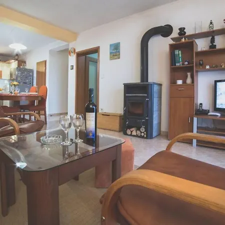 Apartment Family House Nino *